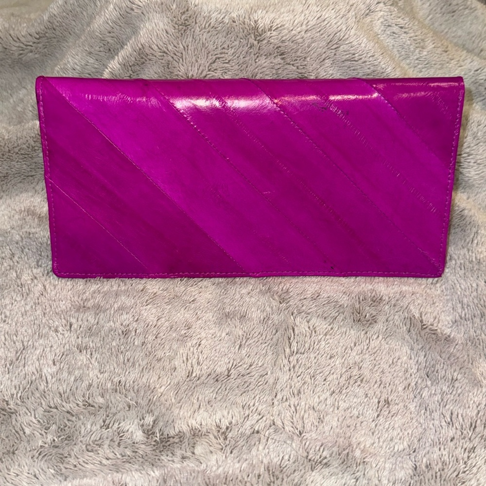 Eel skin wallet